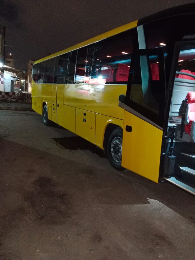 ايجار مرسيدس 50 كرسي الي سيوة