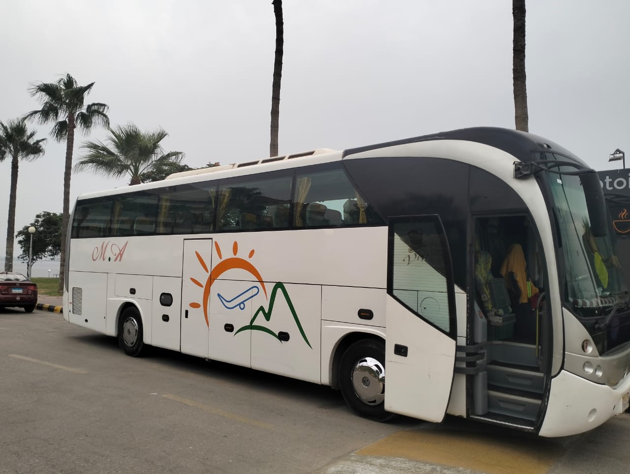 سعر تاجير اتوبيس 50 راكب