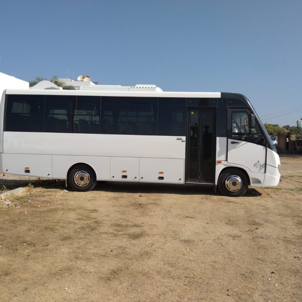 ايجار ميني باص 25 كرسي الى طابا