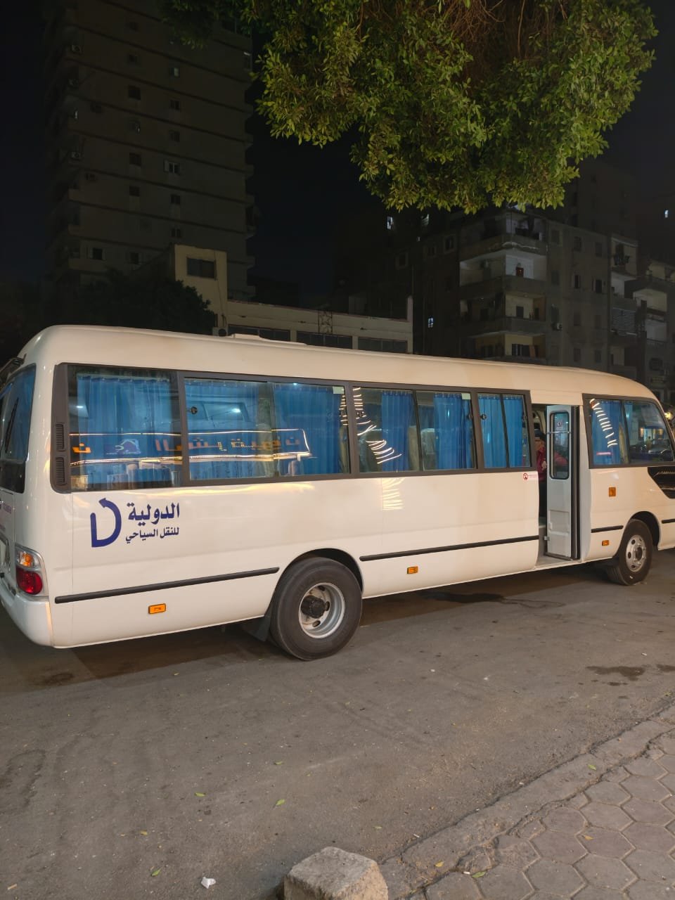 اتوبيسات كوستر للايجار